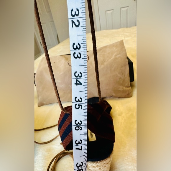 Hermes Leather Knot Wedge Sandals - Picture 14 of 16